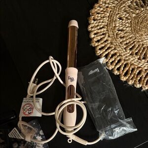 Lange Curling Iron - Gold and Cream